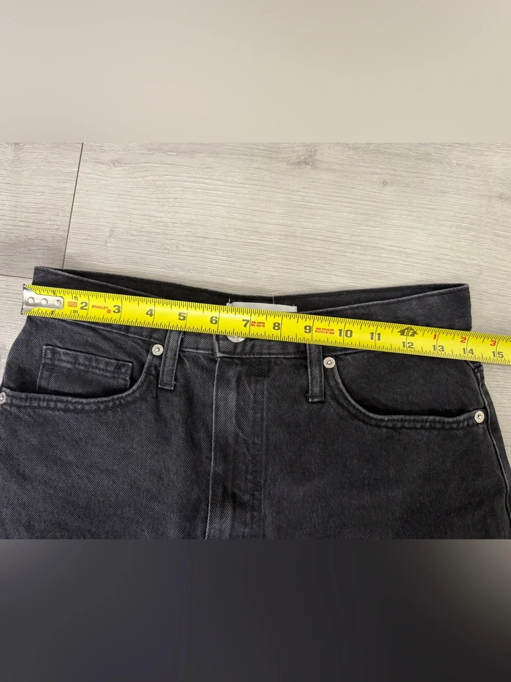 7114 MANGO Black Denim Midi Skirt - Classic Front-Slit Design